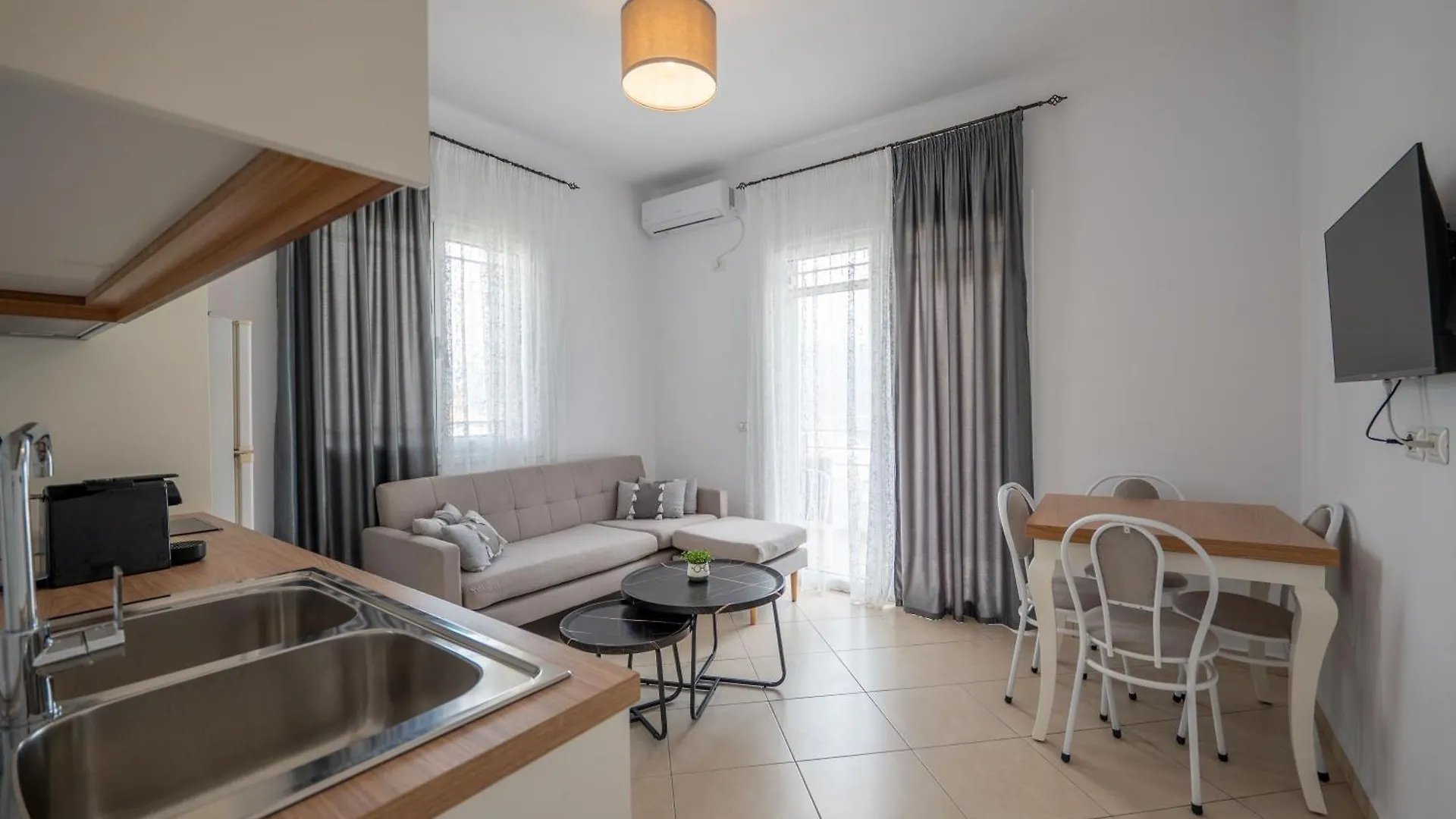 Philoxenia Apartments Saranda
